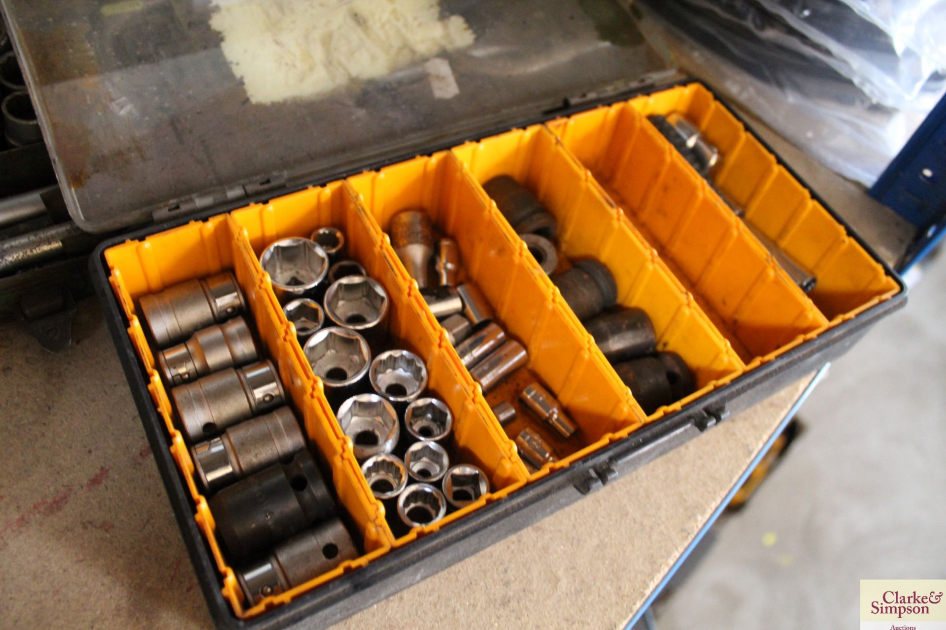 1/2in socket set and various other sockets. - Image 3 of 3