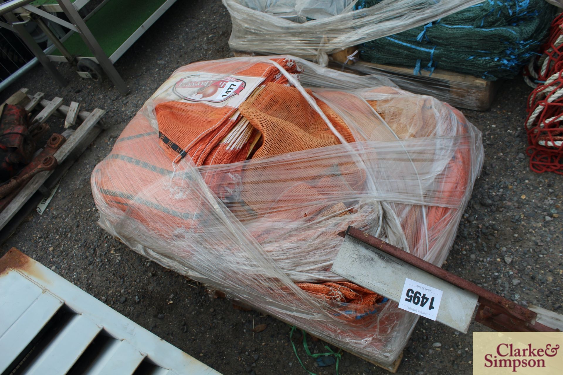 Quantity of 25kg & 10kg onion nets. V - Image 2 of 2