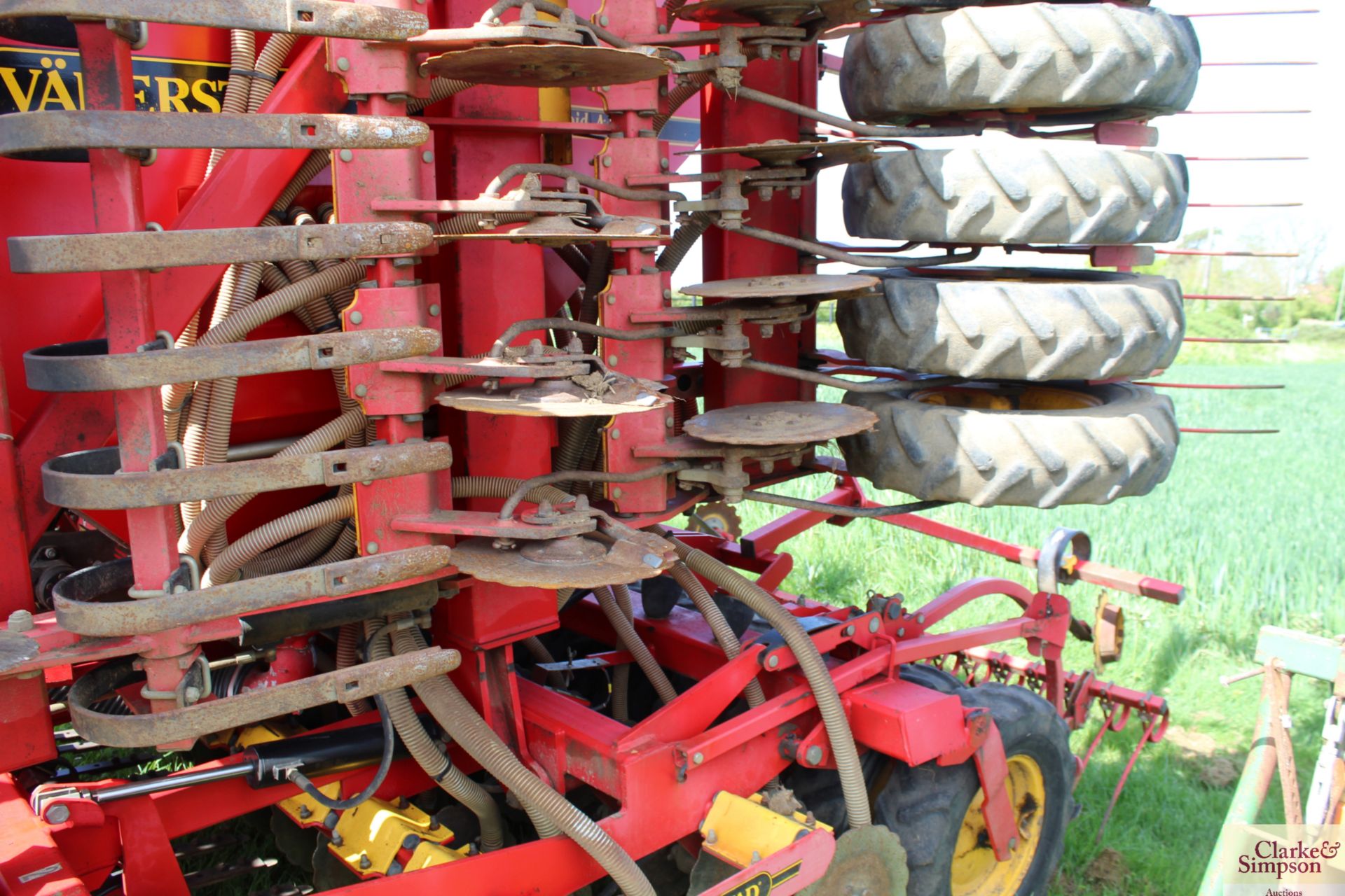 Vaderstad Rapid A600S 6m System Disc trailed drill. Serial number 12469. 3,401Ha. With radar, - Image 17 of 35