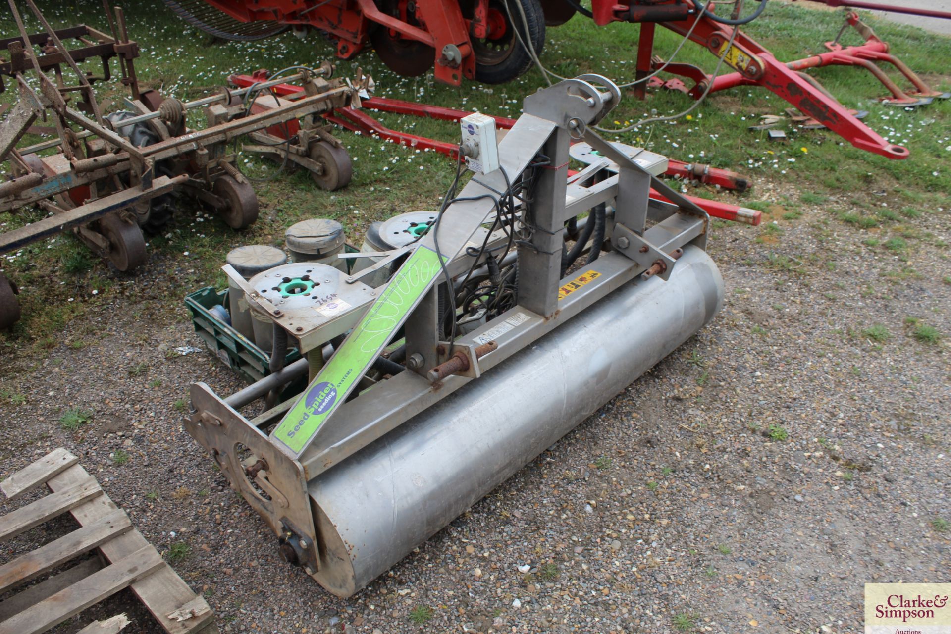 Linkage mounted single bed spinach drill. V