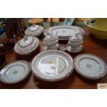 A quantity of Copeland dinnerware