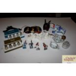 A box of miscellaneous small porcelain items