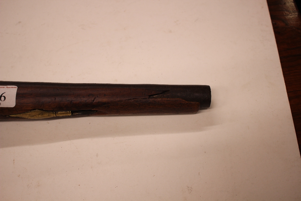 An 18th Century flintlock pistol, with brass mounts - Image 25 of 25