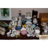 A collection of various decorative porcelain to in