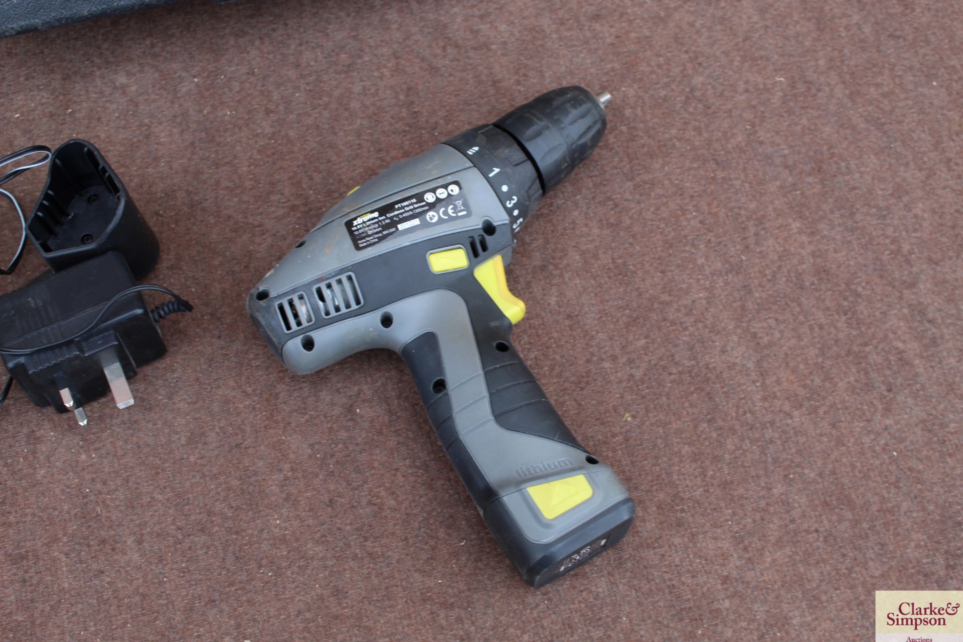 Challenge Xtreme PT100116 10.8v cordless drill with battery and charger in case. - Image 3 of 5