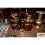 Two Royal Velvet and Mendosa barrels, a pair of be