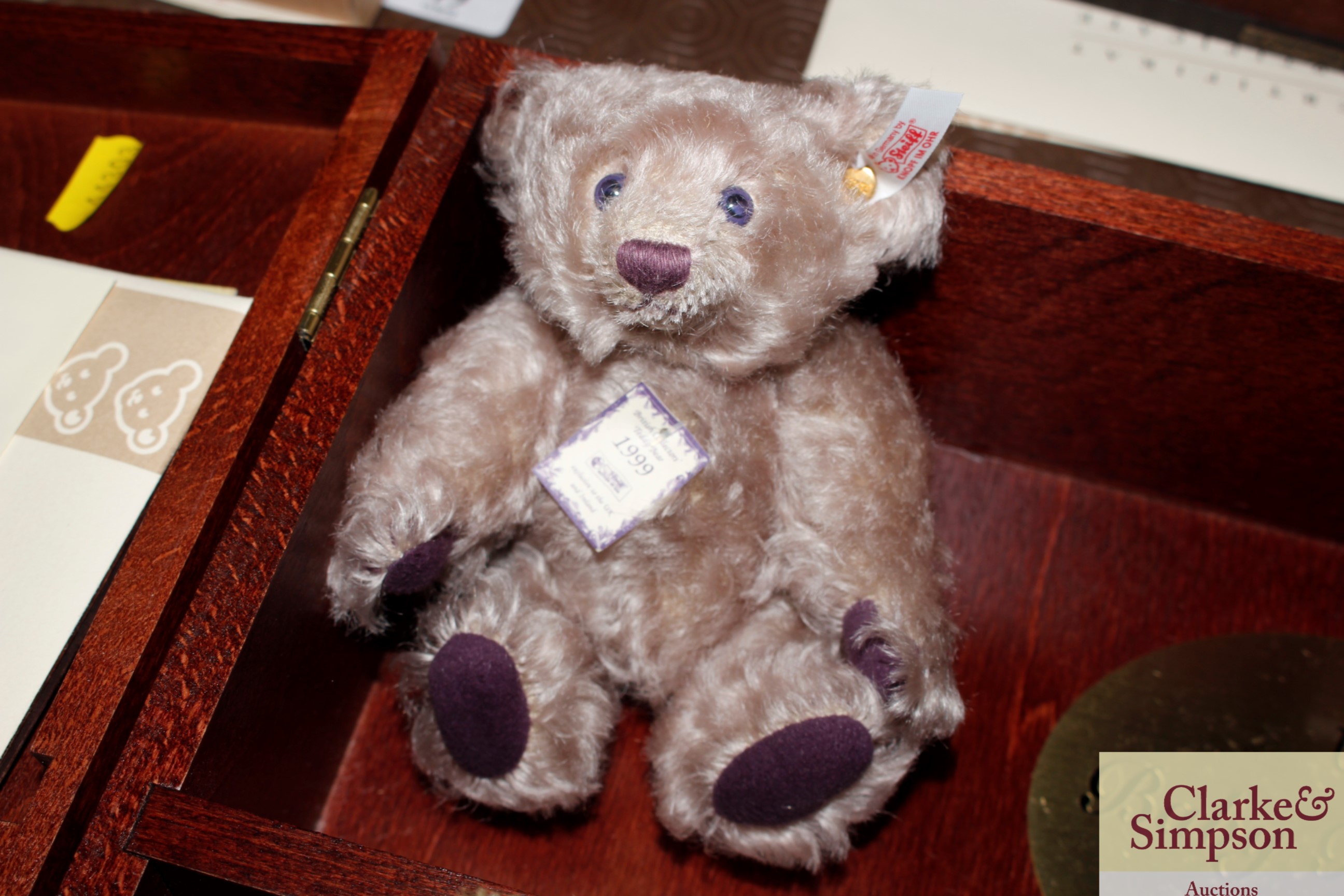 A Steiff UK Baby Bear set 1999-2003 - Image 4 of 9