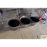 Three round connected planters (4)
