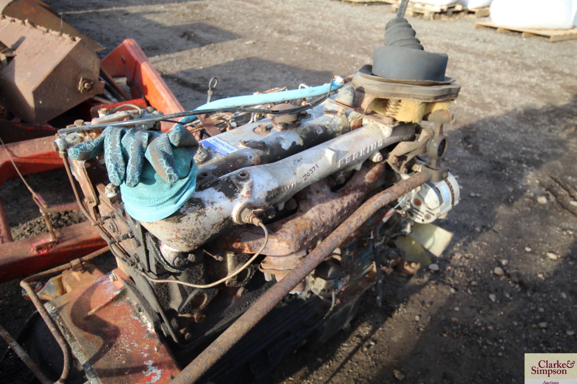 Perkins dot4 6cyl engine and gearbox. V - Image 7 of 9