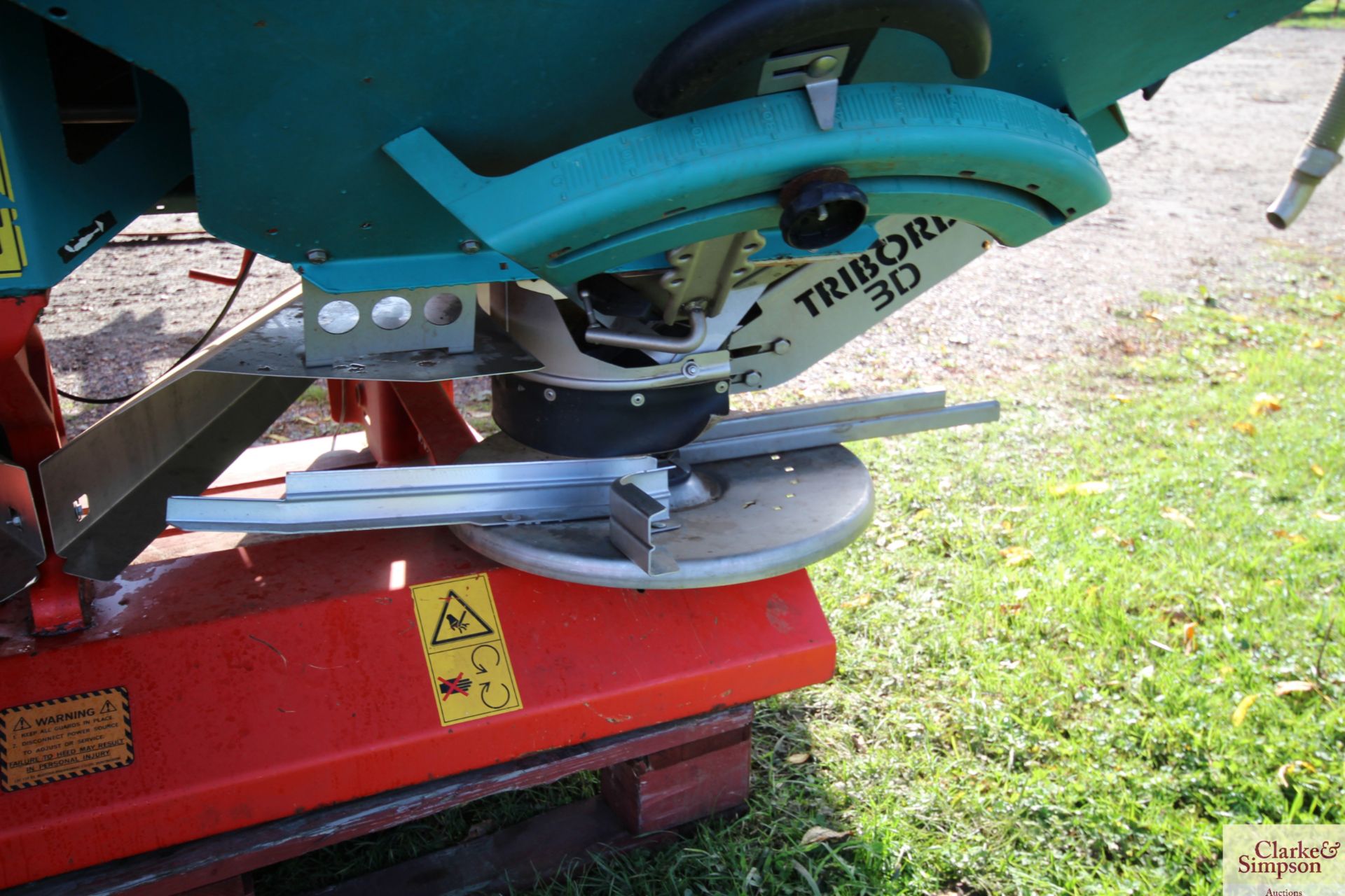 Reco Sulky X36 24m twin disc fertiliser spreader. 2008. Serial number BD0129. With hopper - Image 13 of 14