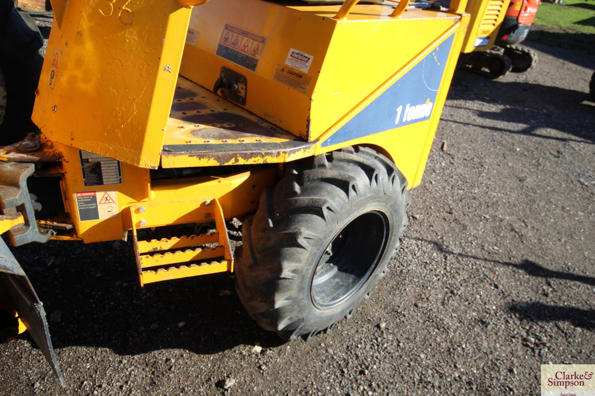 Thwaites 1T high tip 4WD dumper. 2013. 1,567 hours. 225/75-15.3 wheels and tyres. V - Image 10 of 26