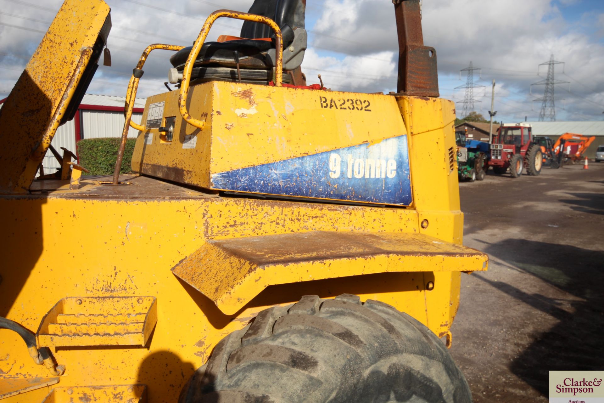 Thwaites 9T 4WD dumper. 2002. 500/60-22.5 wheels and tyres. Perkins engine. Vendor reports dumper - Image 15 of 38