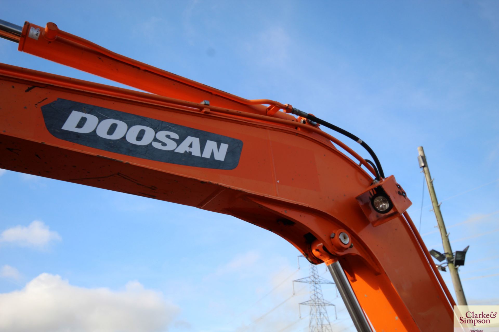 Doosan DX55E 5.5T excavator. 2011. 5,045 hours. Serial number 50461. With new rubber tracks 50 hours - Image 12 of 68