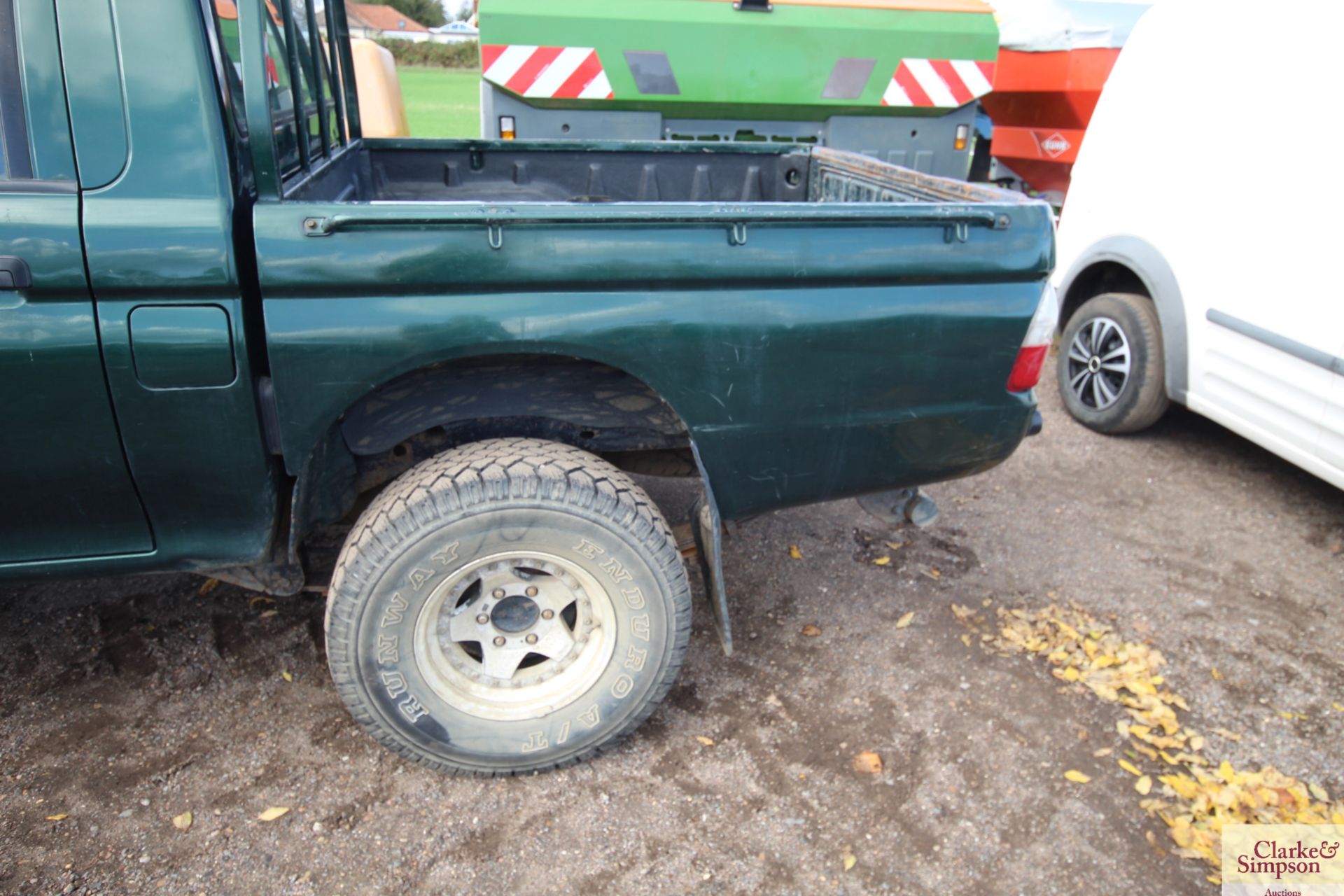 Mitsubishi L200 double-cab pick-up. Registration FV54 BYH. Date of first registration 30/12/2004. - Image 17 of 36