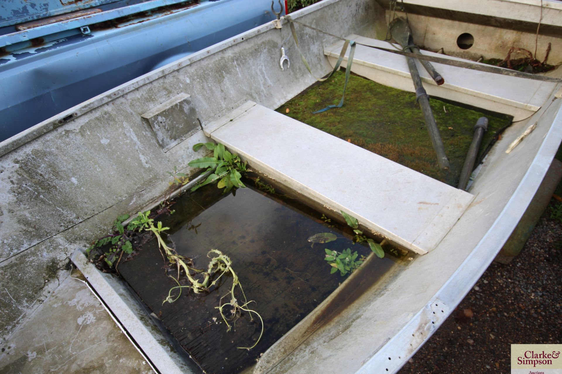 14ft aluminium boat. With Mariner 4HP outboard and trailer. - Image 8 of 13