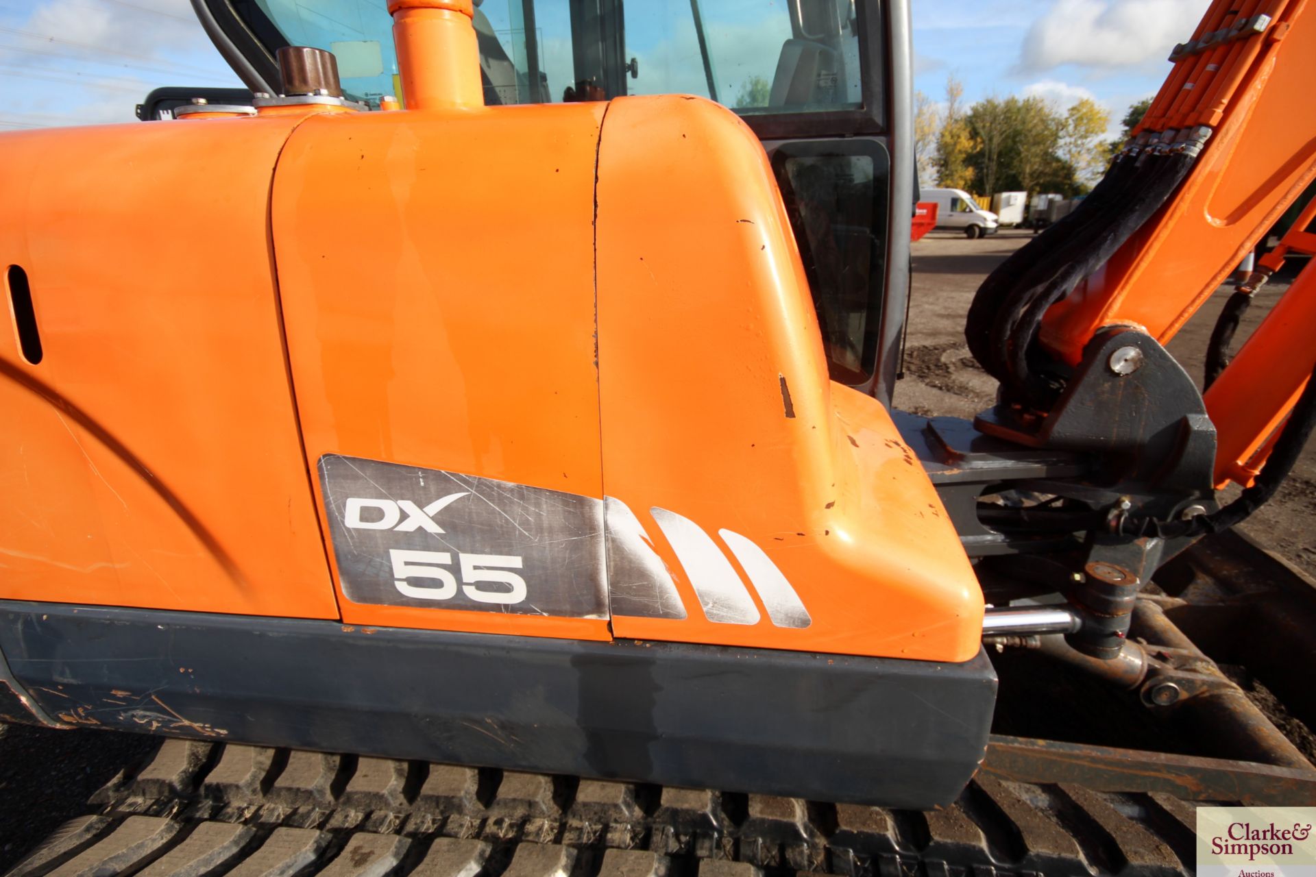 Doosan DX55E 5.5T excavator. 2011. 5,045 hours. Serial number 50461. With new rubber tracks 50 hours - Image 33 of 68