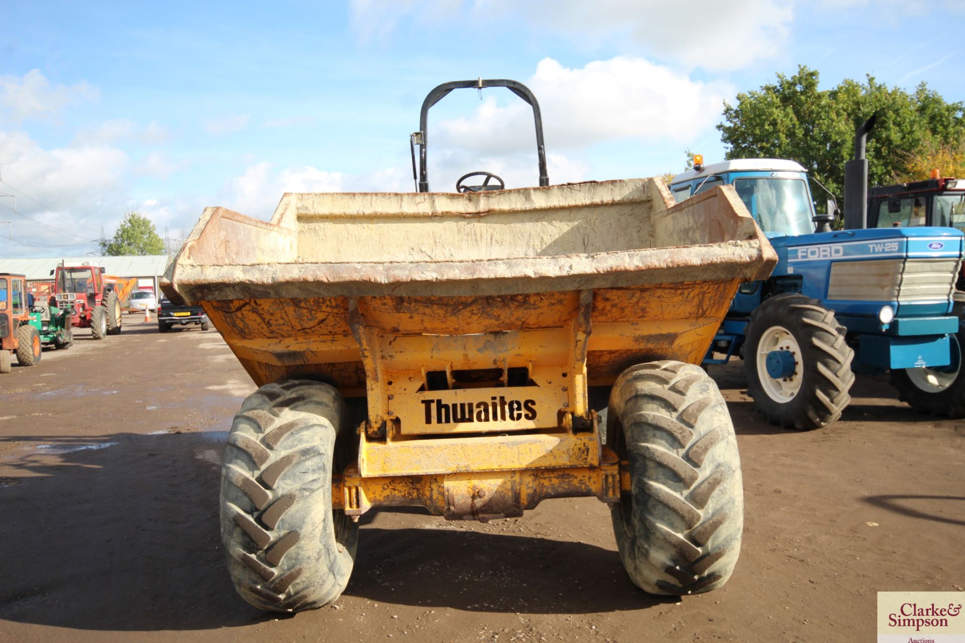 Thwaites 9T 4WD dumper. 2002. 500/60-22.5 wheels and tyres. Perkins engine. Vendor reports dumper - Image 8 of 38