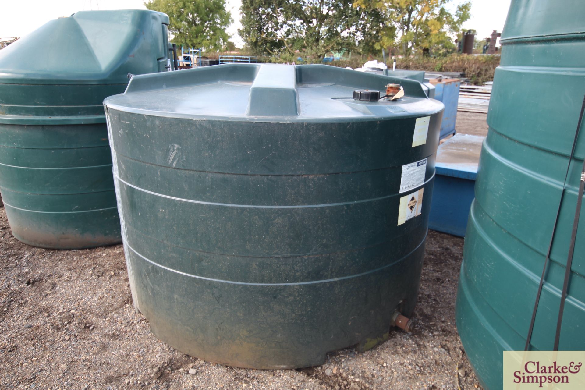 3,900L vertical plastic water tank. Used for sprayer filling. Owned from new. For sale due to