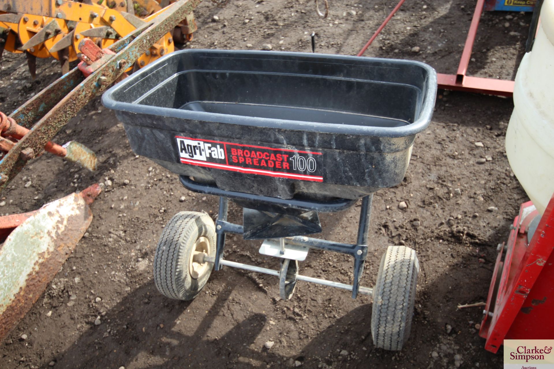 Agrifab towable spreader. - Image 3 of 4
