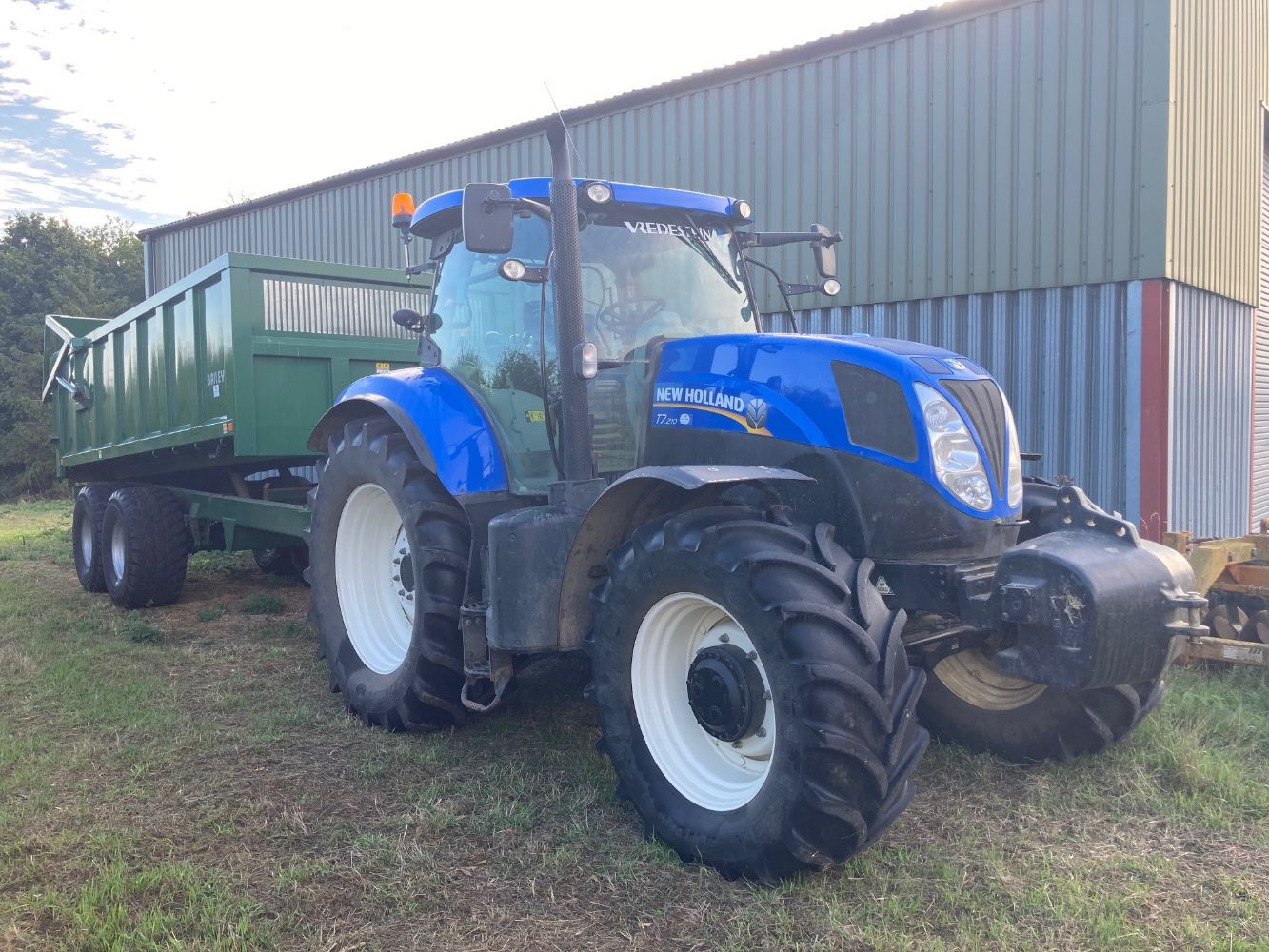 Timed Online Collective Sale of Combines, Tractors, Plant, Vehicles, Trailers, Machinery, Tools & Spares