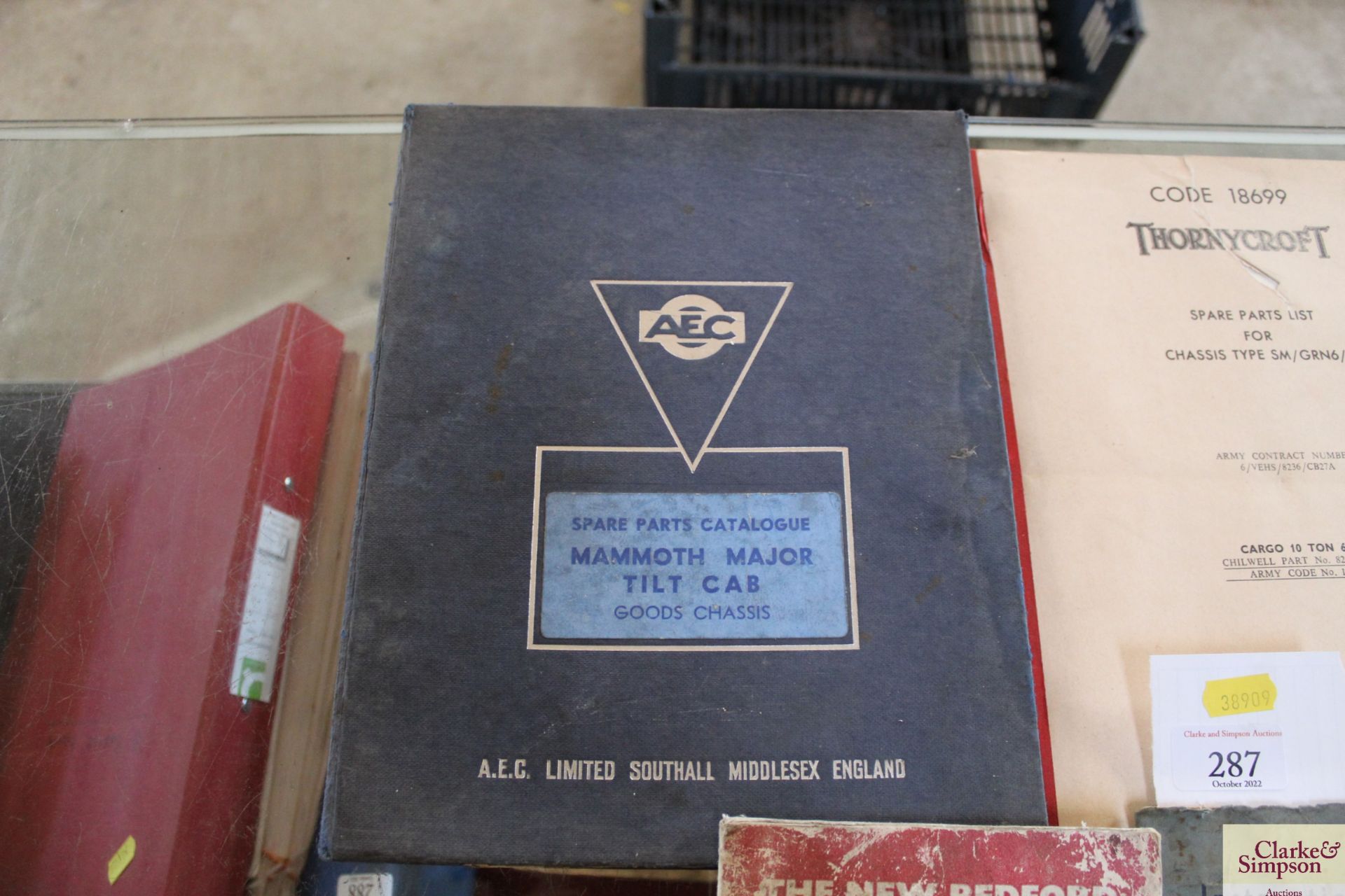 Various vintage lorry manuals etc. - Image 2 of 6