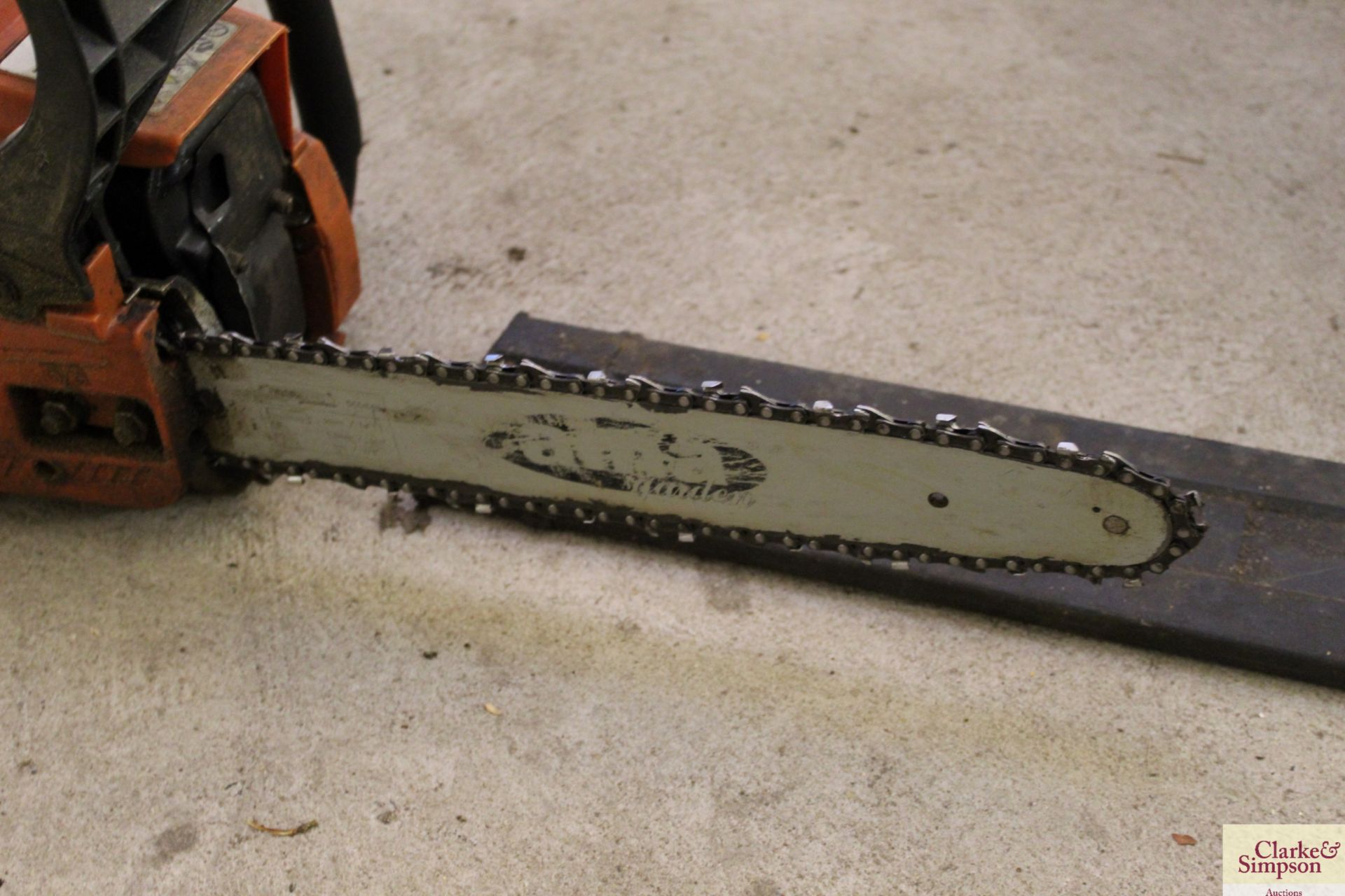 AMA BG-3814 14in chainsaw. 2008. - Image 3 of 4