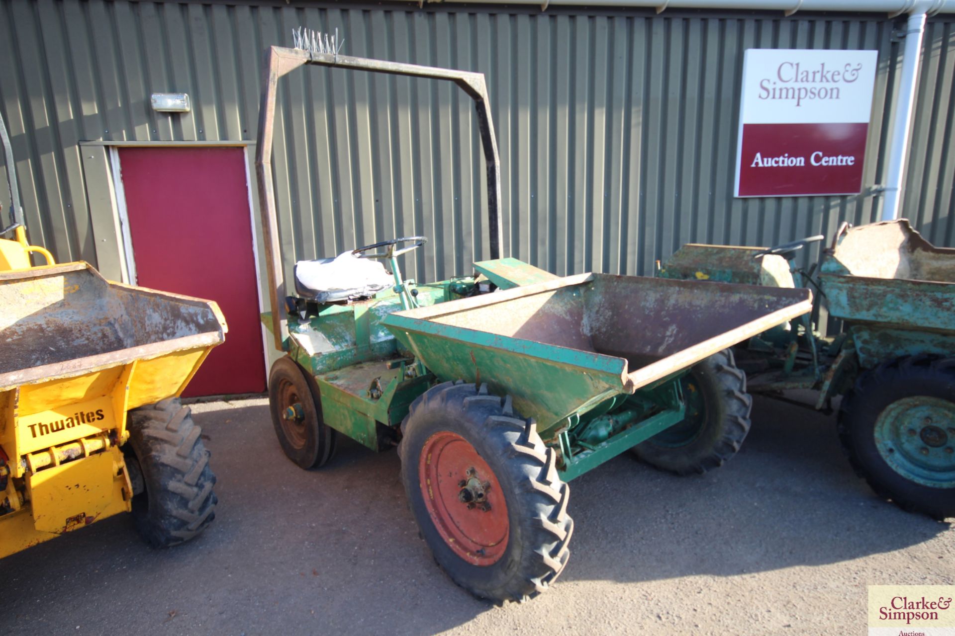 Winget 2WD dumper. 7.50-20 front wheels and tyres @ 80%. With hydraulic tip and Lister Petter PH1