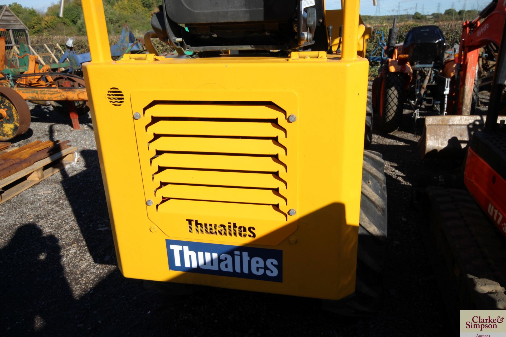 Thwaites 1T hydrostatic 4WD skip loading dumper. 2006. c.2,000 hours. Serial number - Image 13 of 25