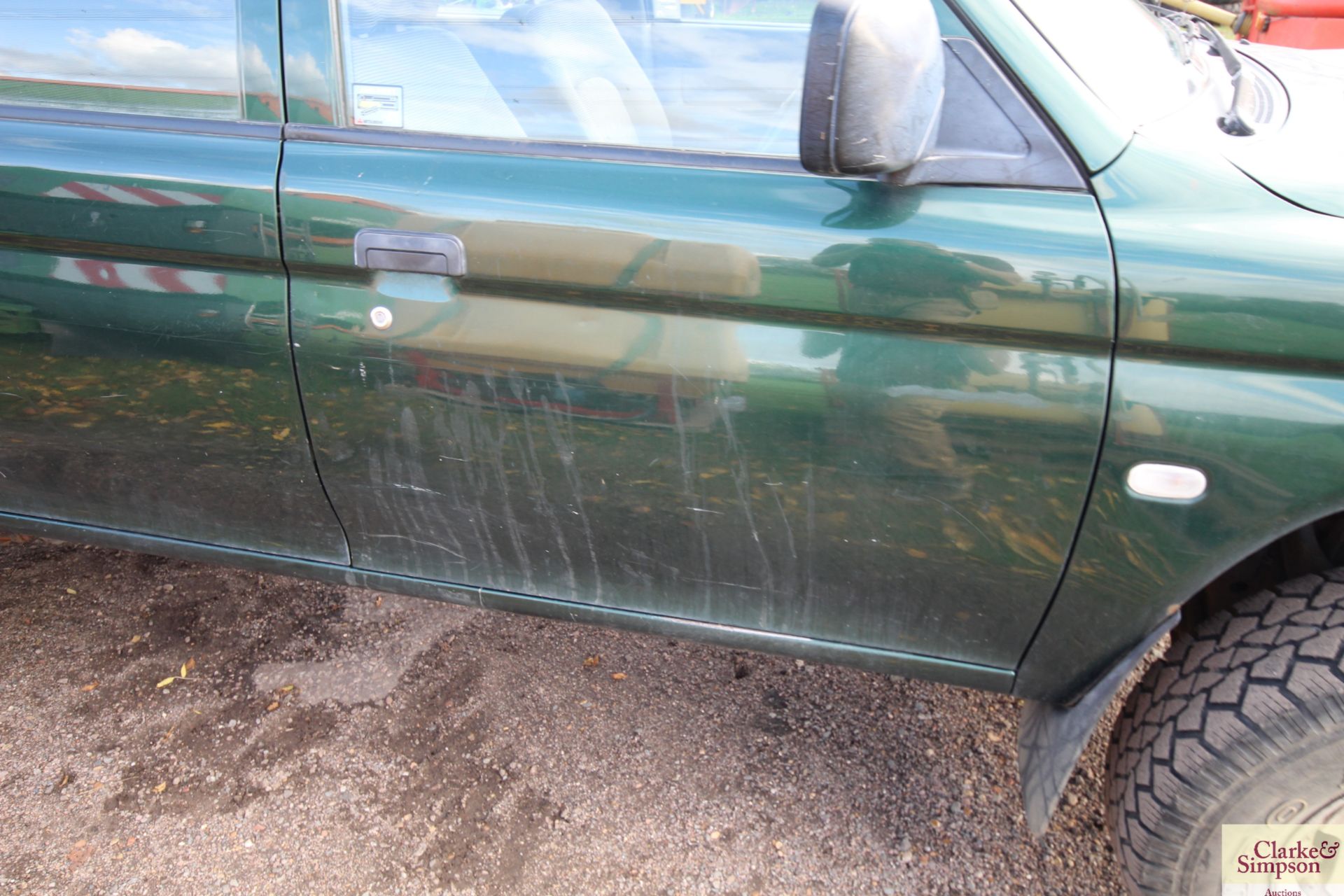 Mitsubishi L200 double-cab pick-up. Registration FV54 BYH. Date of first registration 30/12/2004. - Image 10 of 36