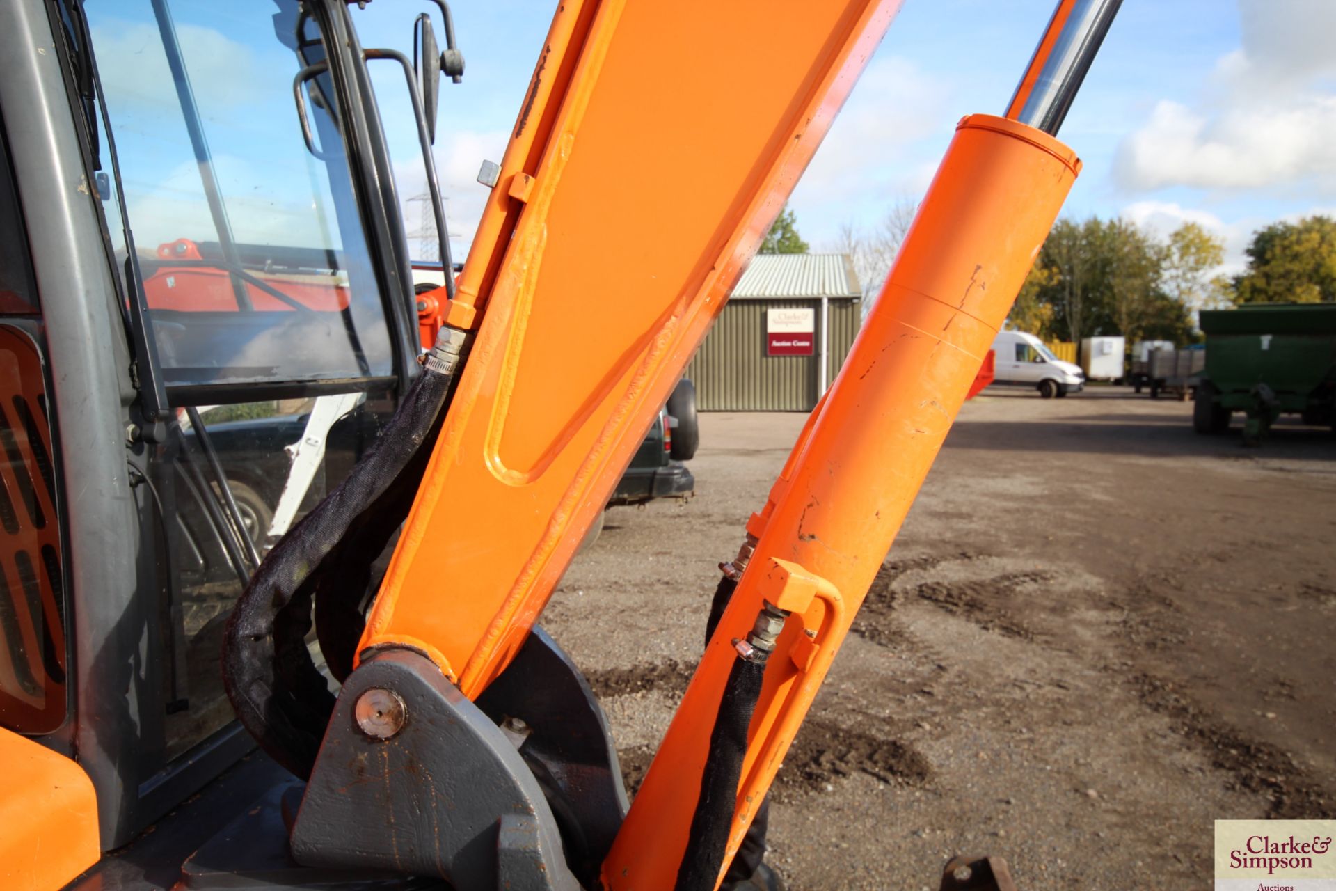 Doosan DX55E 5.5T excavator. 2011. 5,045 hours. Serial number 50461. With new rubber tracks 50 hours - Image 38 of 68