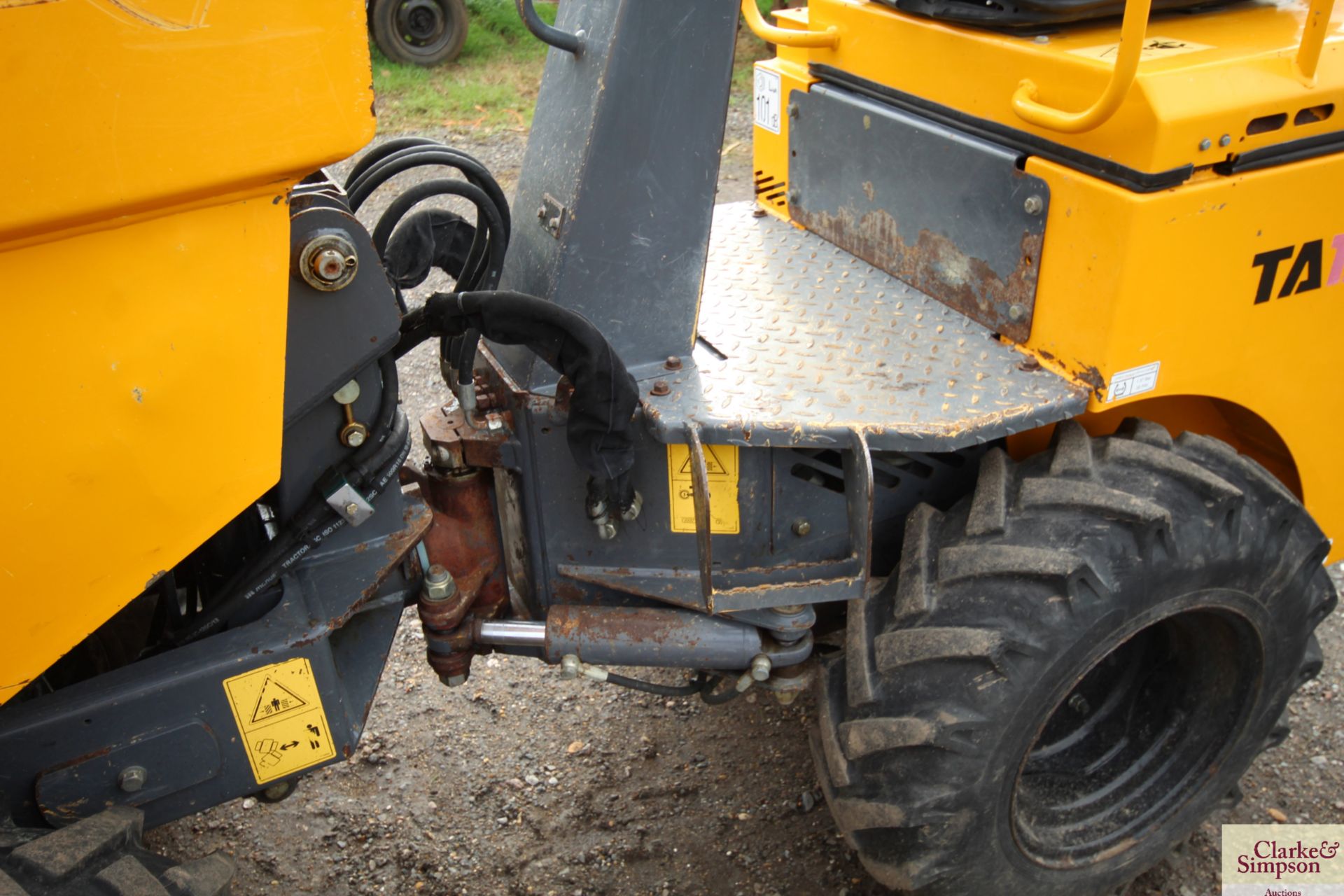 Terex TA1 EH 1T hydrostatic 4WD skip loading dumper. 2015. 1,128 hours. Serial number - Image 9 of 25