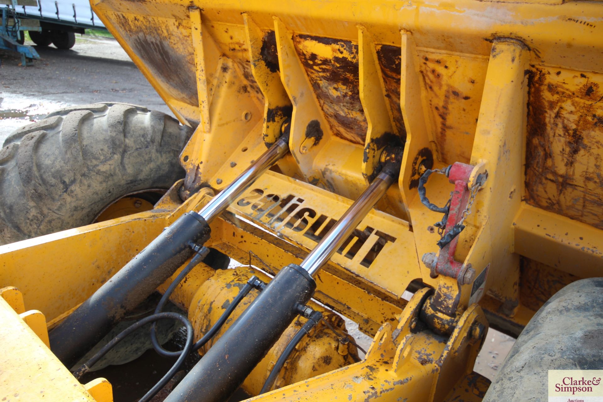 Thwaites 9T 4WD dumper. 2002. 500/60-22.5 wheels and tyres. Perkins engine. Vendor reports dumper - Image 36 of 38