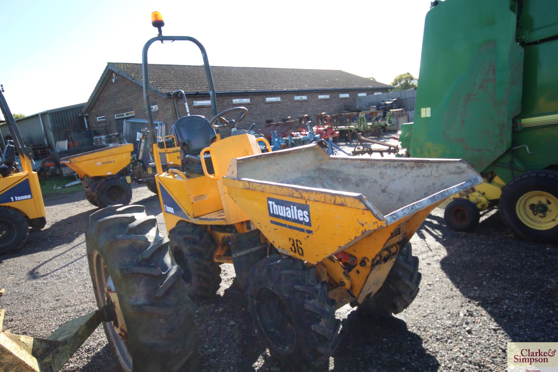 Thwaites 1T high tip 4WD dumper. 2013. 1,567 hours. 225/75-15.3 wheels and tyres. V - Image 4 of 26