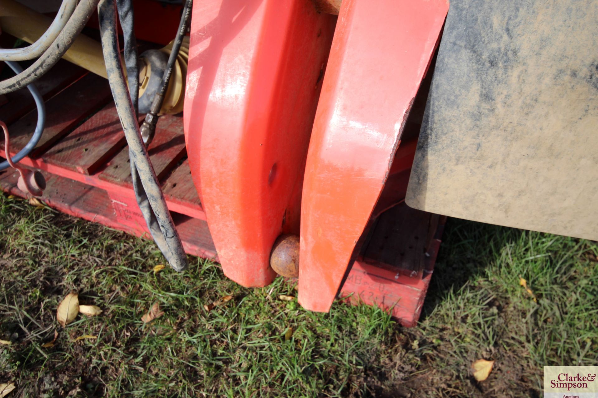 Kuhn Axis 30.1 24m twin disc fertiliser spreader. 2010 With hopper extension and cover. Owned from - Image 6 of 15