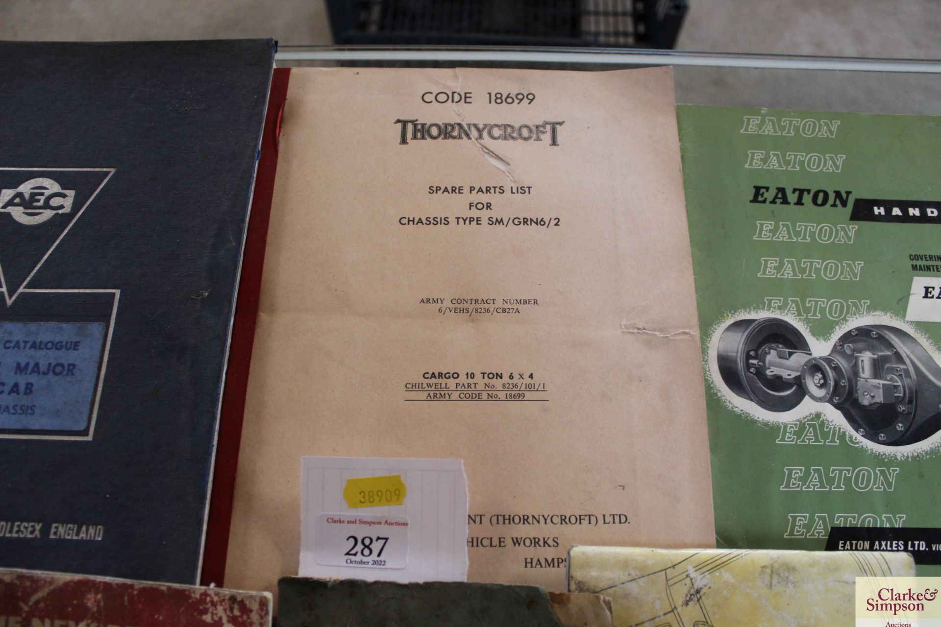 Various vintage lorry manuals etc. - Image 3 of 6