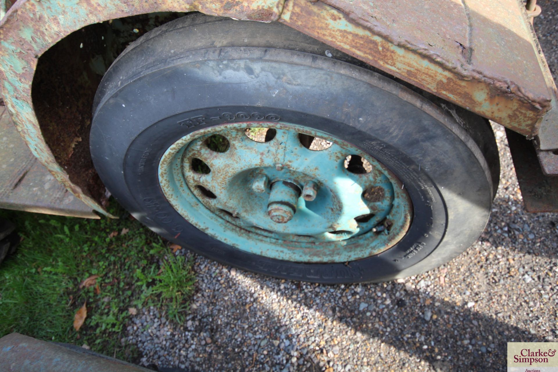 Vintage 2WD dumper. Registration RNO 226D (no paperwork). 7.50-16 front wheels and tyres @ 100%. - Image 14 of 16