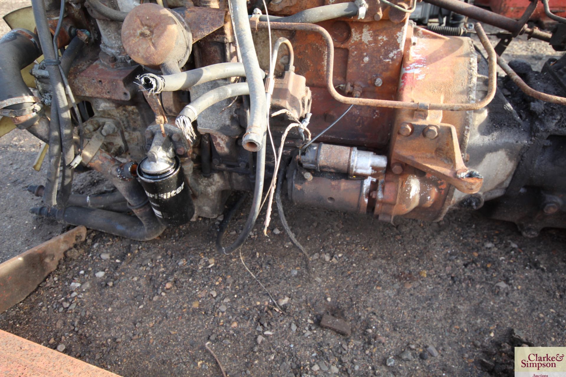 Perkins dot4 6cyl engine and gearbox. V - Image 9 of 9