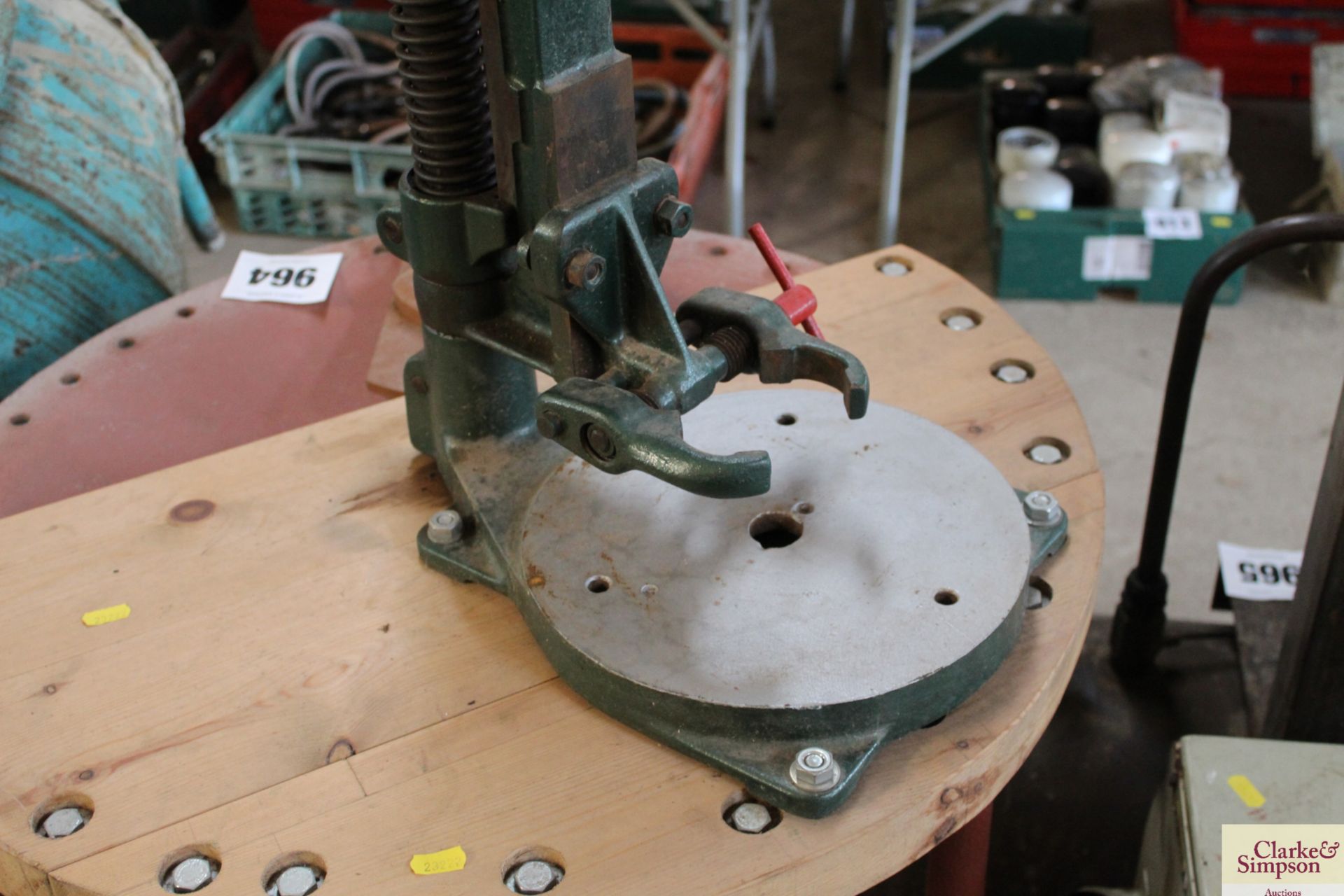 Round metalwork bench with drill stand and leg vic - Image 5 of 6