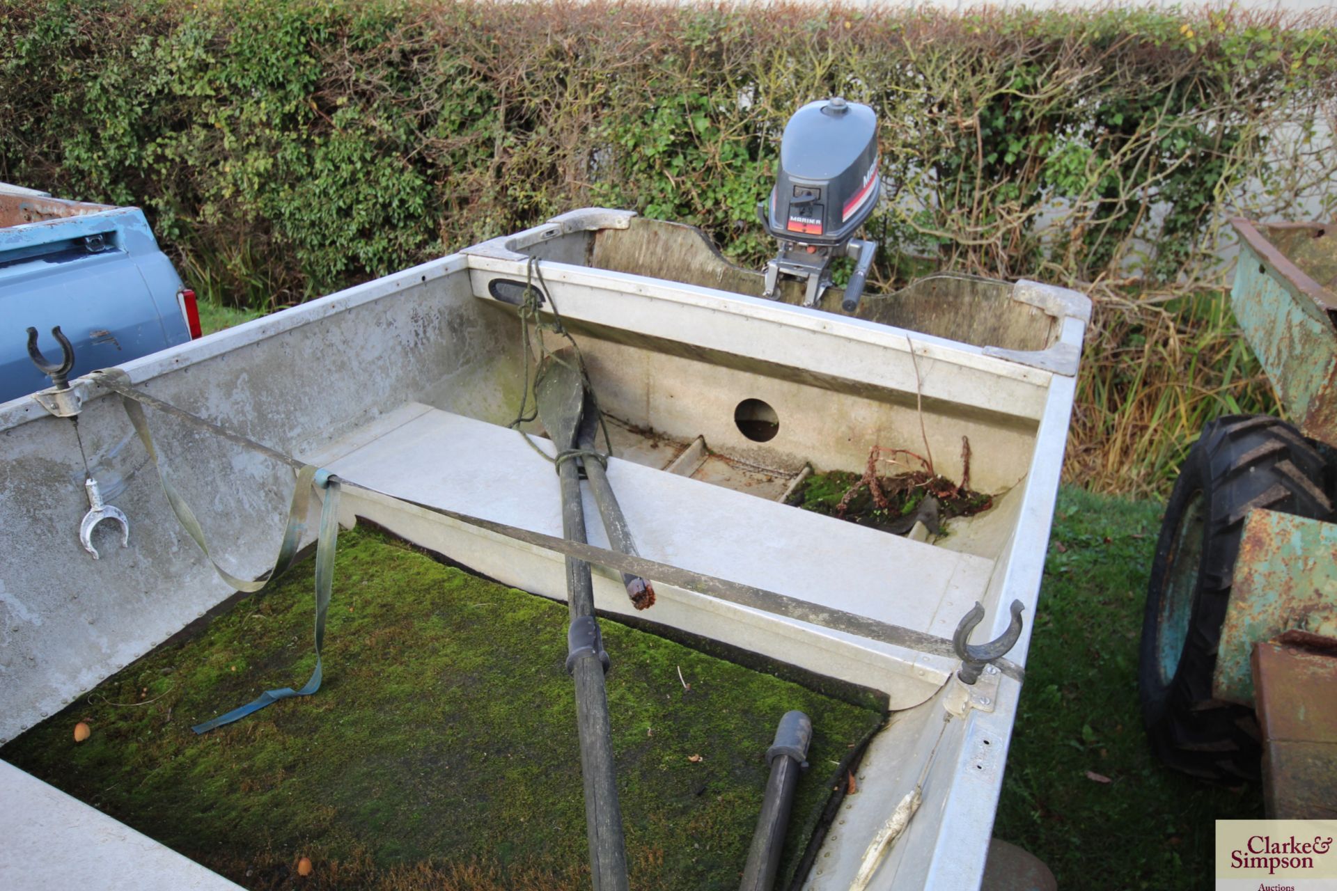 14ft aluminium boat. With Mariner 4HP outboard and trailer. - Image 9 of 13