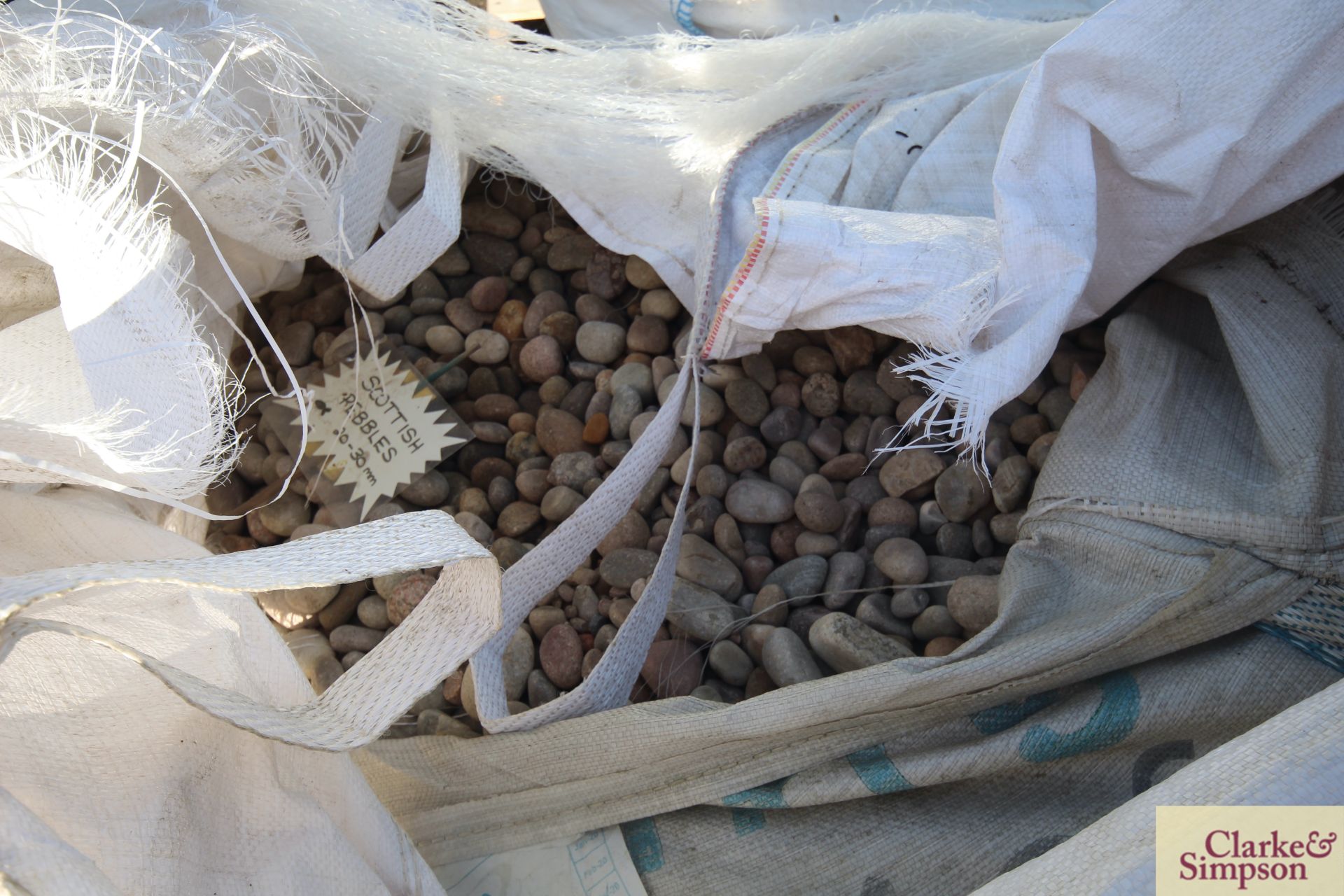 Quantity of 20-30mm Scottish pebbles. V - Image 2 of 2