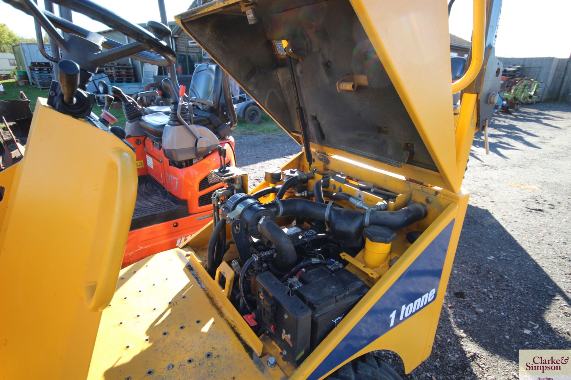 Thwaites 1T hydrostatic 4WD skip loading dumper. 2006. c.2,000 hours. Serial number - Image 21 of 25