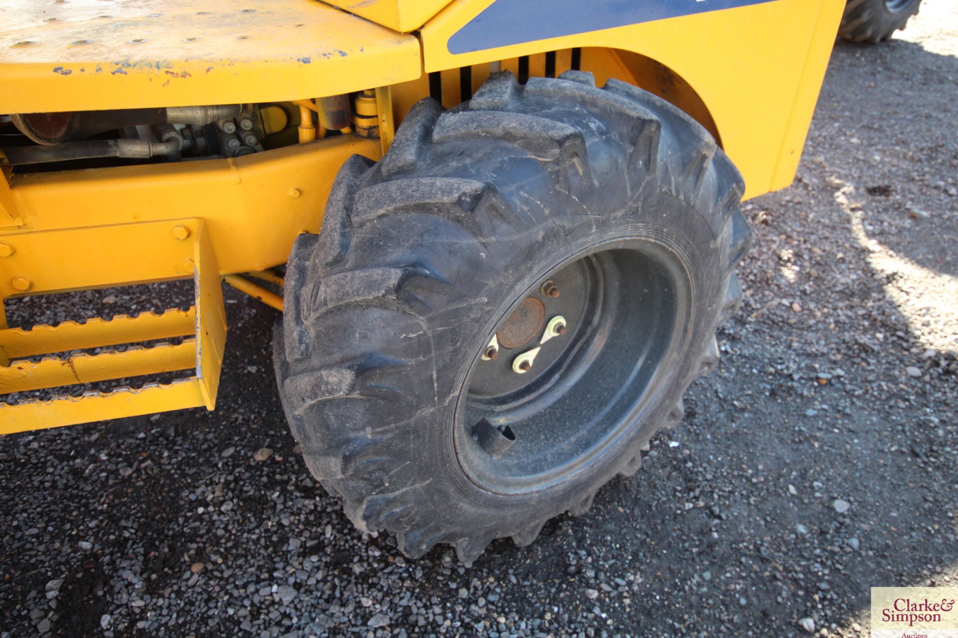 Thwaites 1T hydrostatic 4WD skip loading dumper. 2006. c.2,000 hours. Serial number - Image 10 of 25