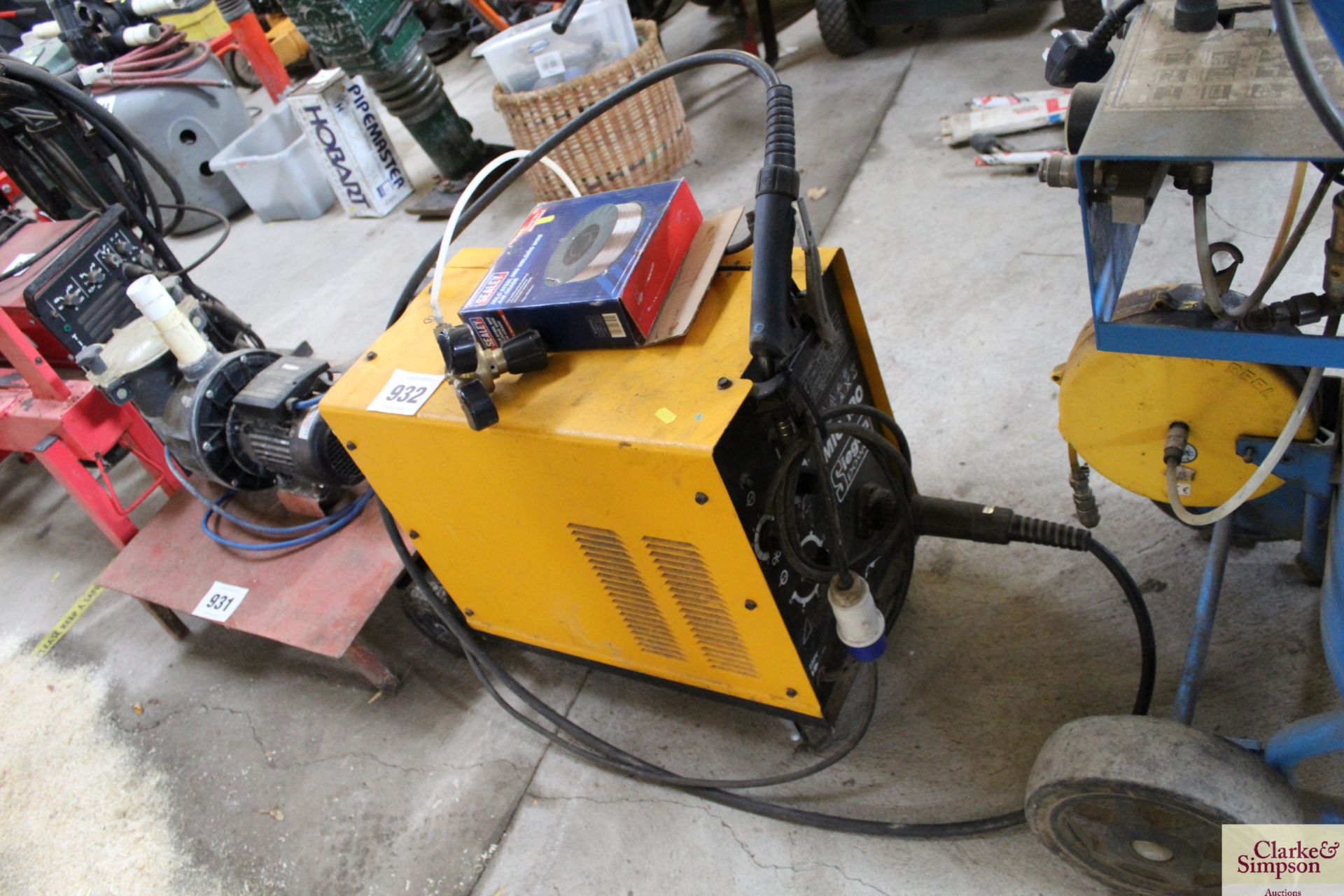 180A Mig welder. With wire. - Image 2 of 5