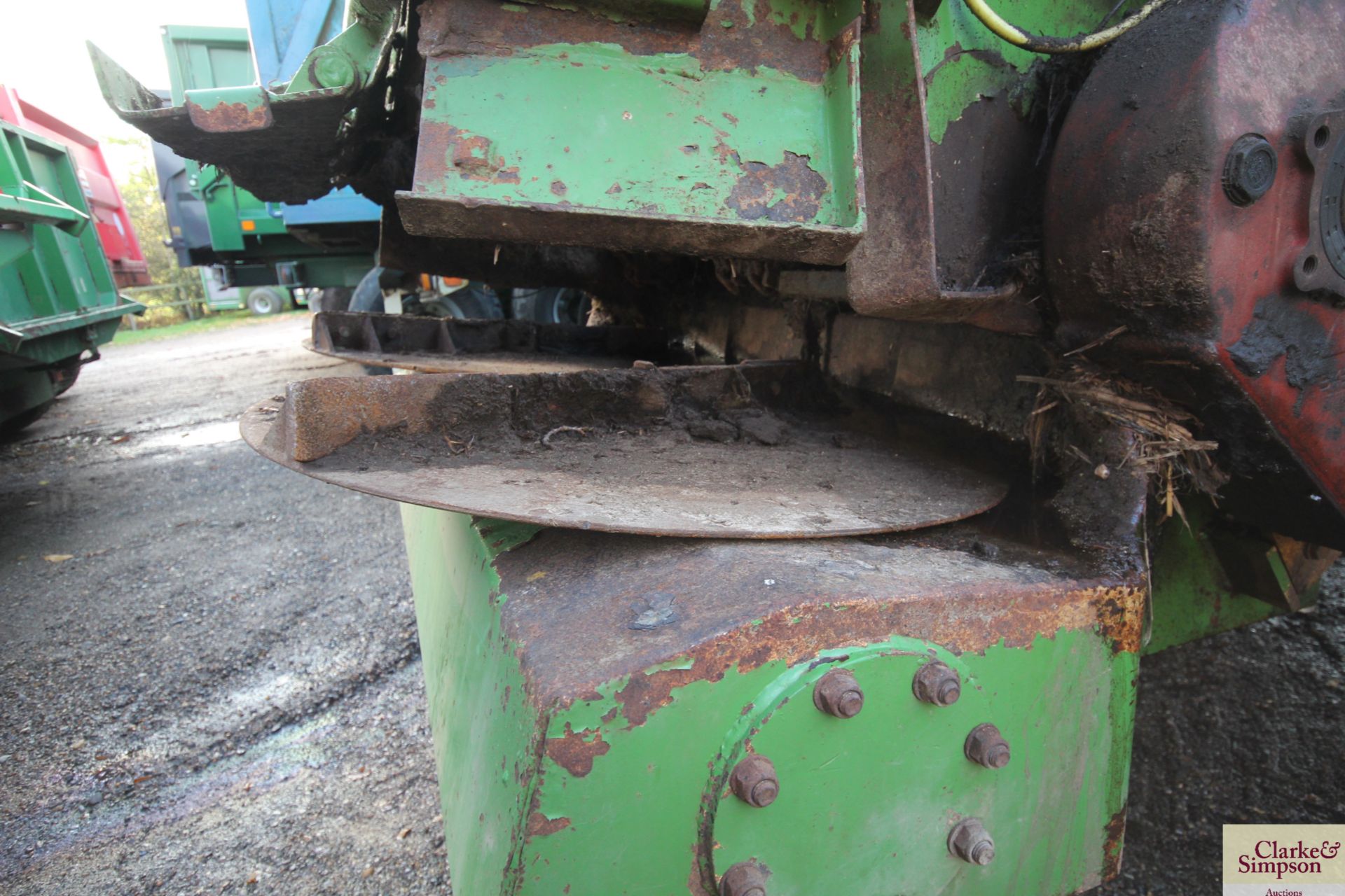 Agri-Hire 14T single axle rear discharge muck spre - Image 12 of 17