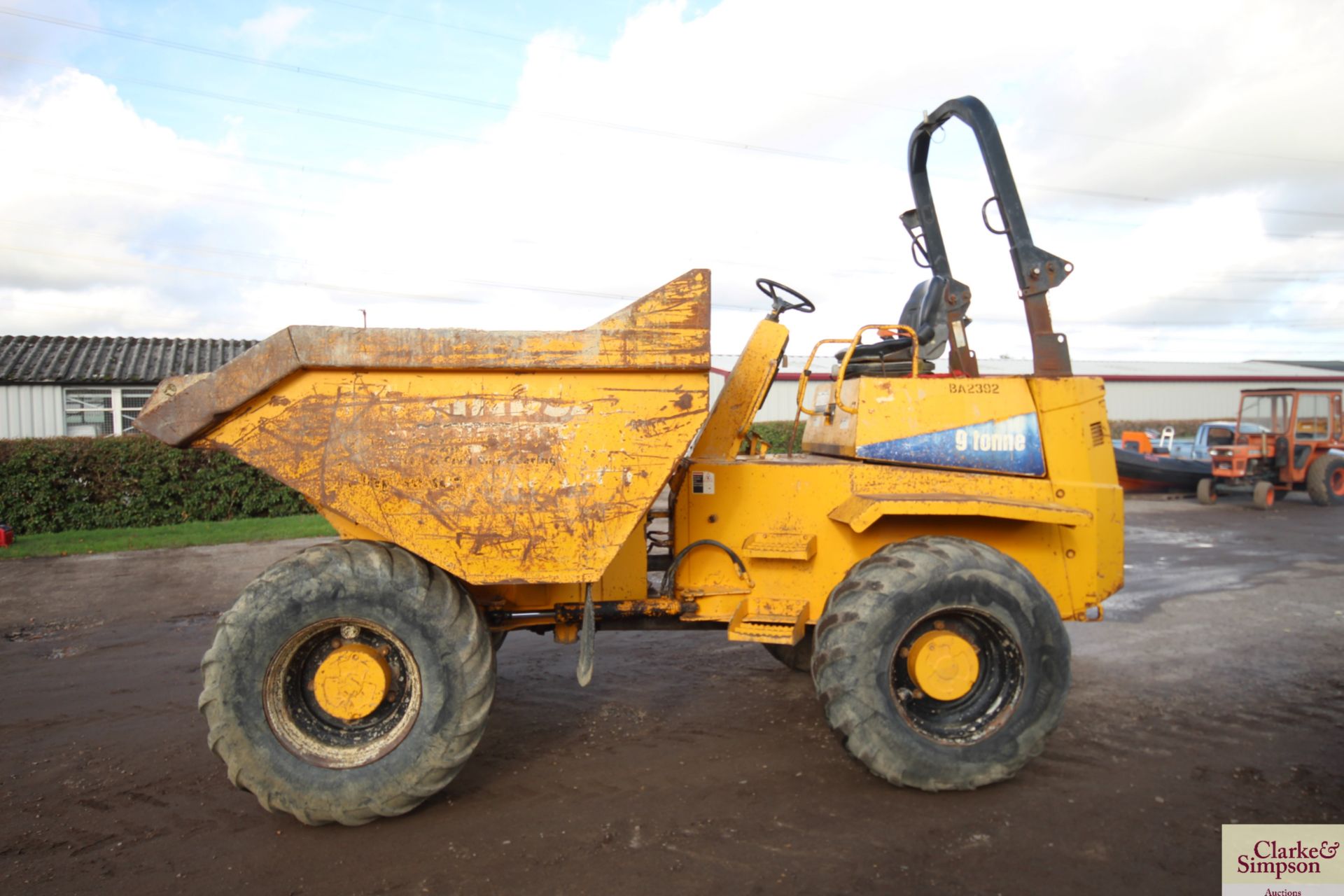 Thwaites 9T 4WD dumper. 2002. 500/60-22.5 wheels and tyres. Perkins engine. Vendor reports dumper - Image 2 of 38