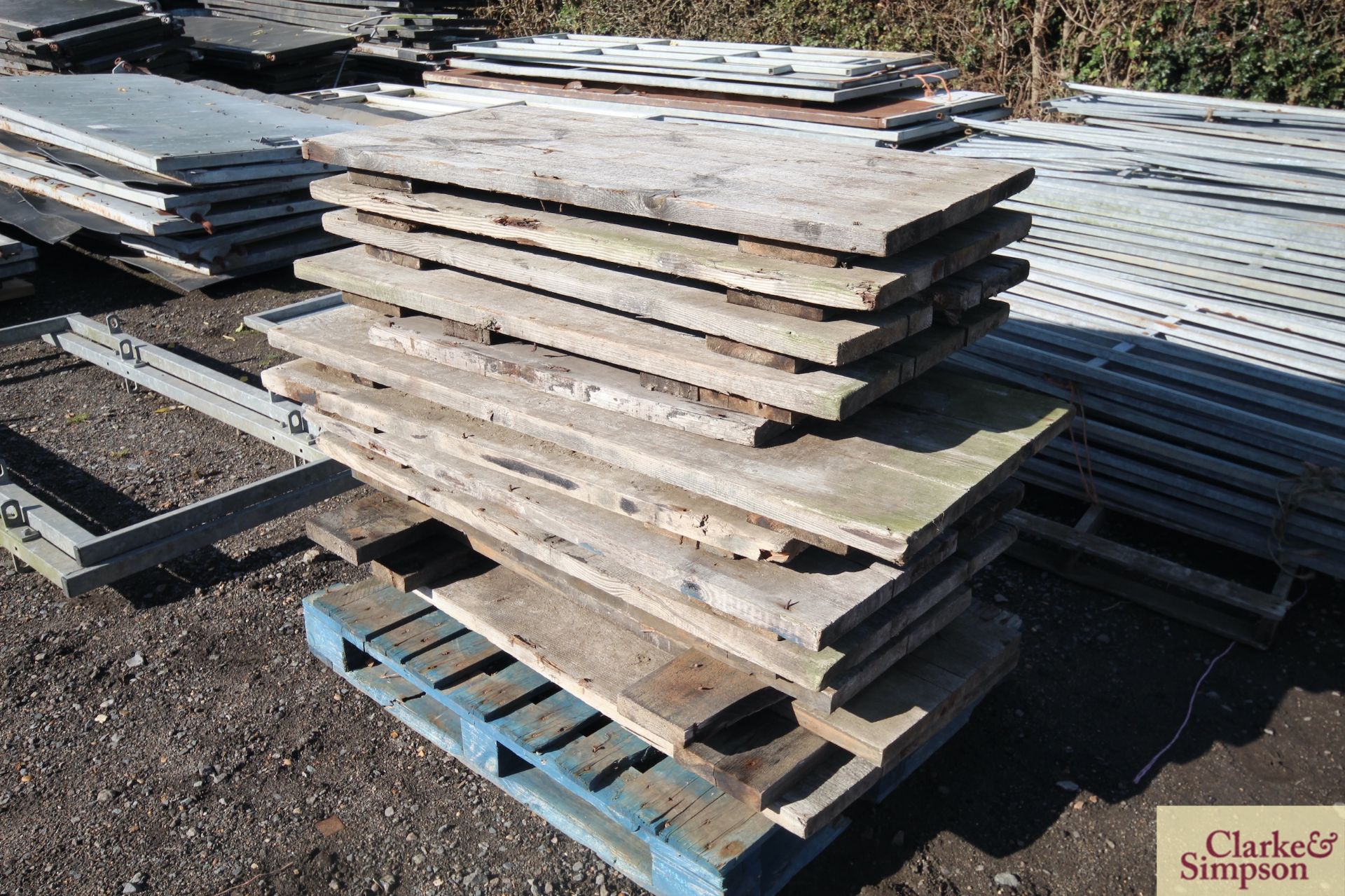 Quantity of oak boards.