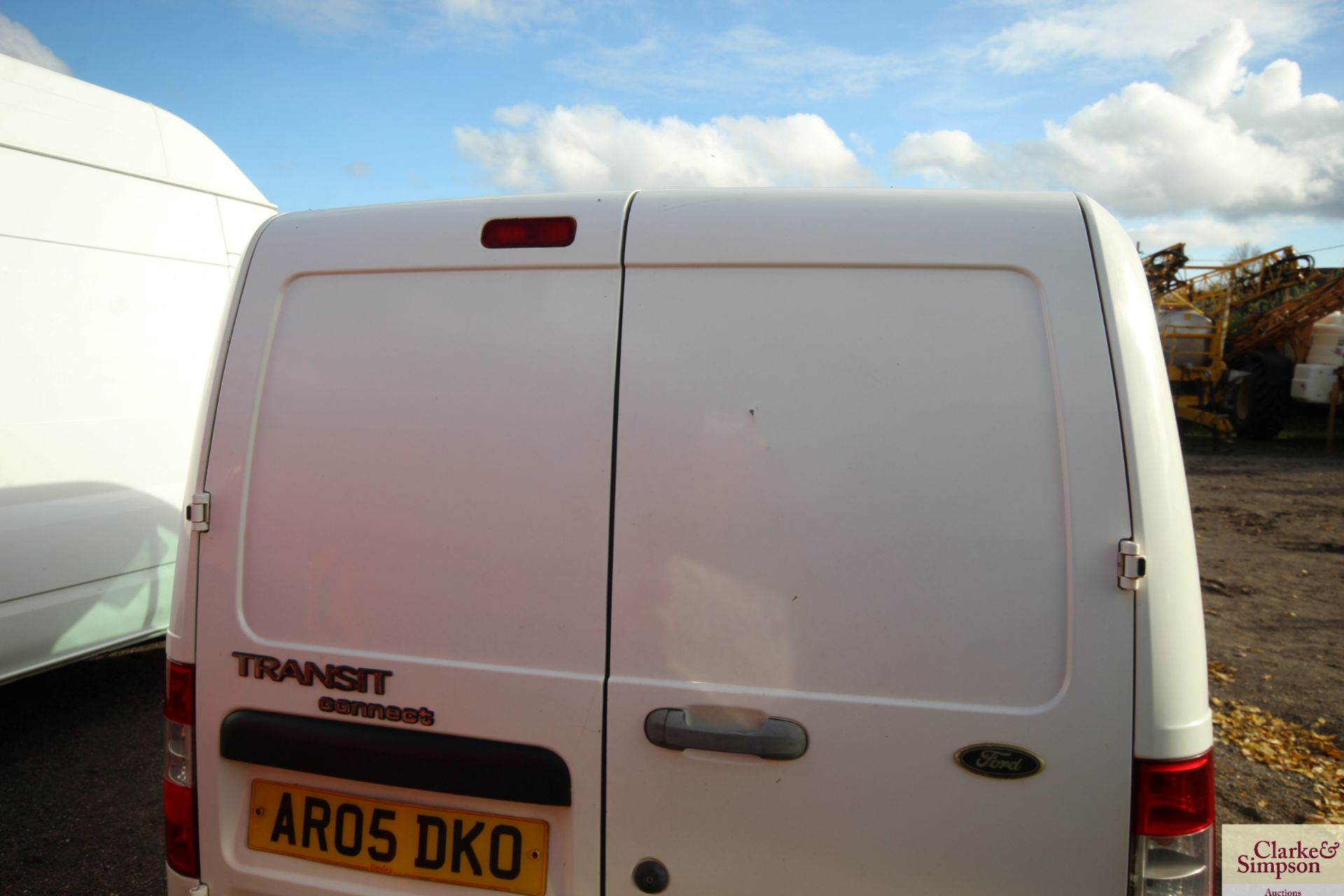 Ford Transit Connect 1.8 diesel van. Registration AR05 DKO. Date of first registration 03/2005. 99, - Image 13 of 31