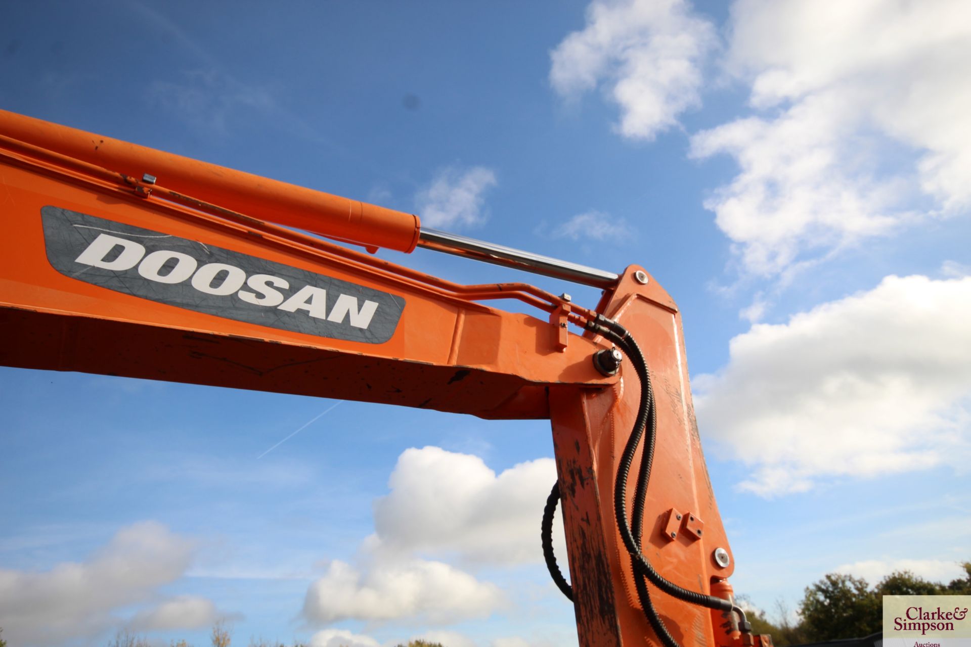 Doosan DX55E 5.5T excavator. 2011. 5,045 hours. Serial number 50461. With new rubber tracks 50 hours - Image 41 of 68