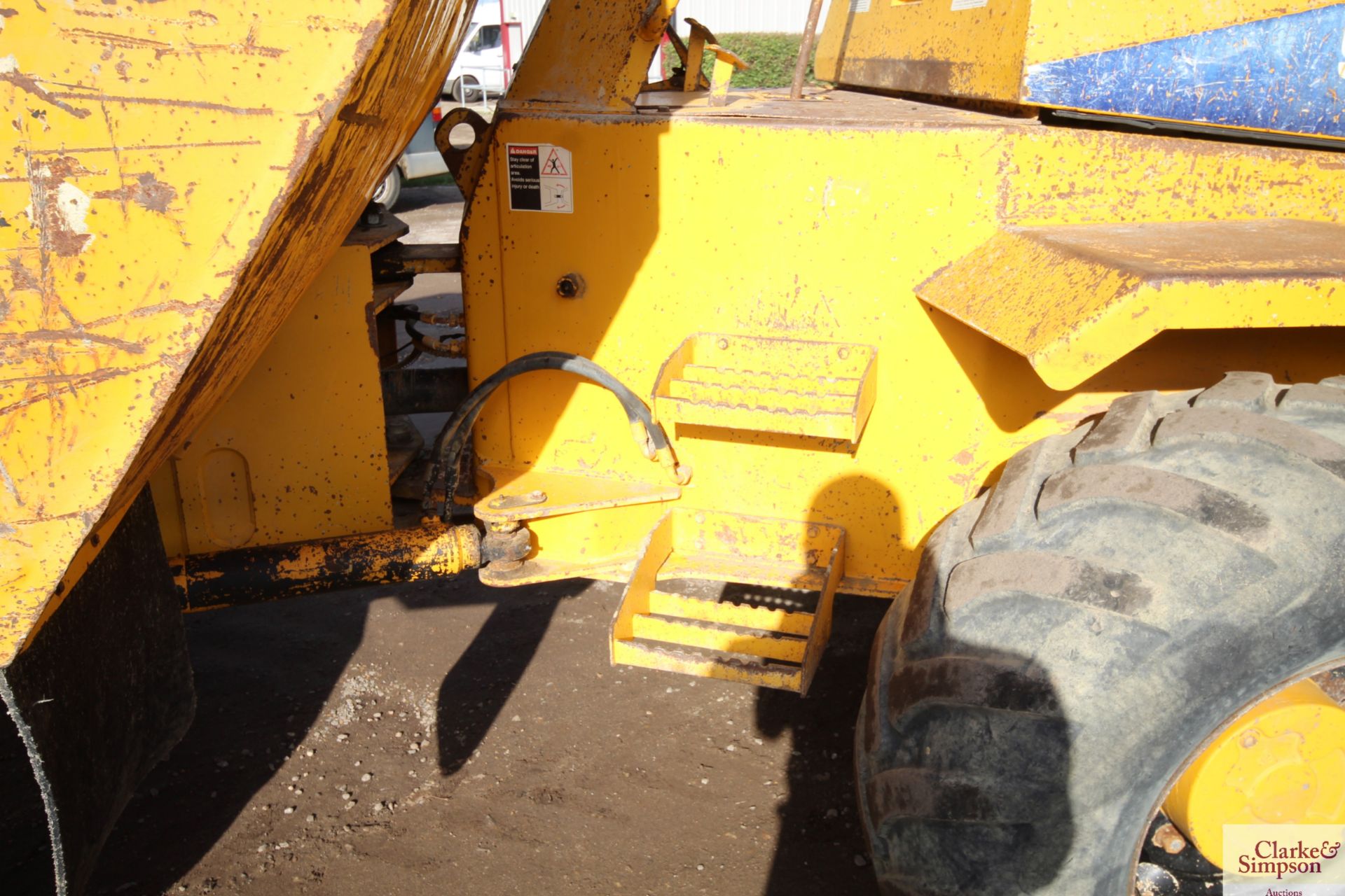 Thwaites 9T 4WD dumper. 2002. 500/60-22.5 wheels and tyres. Perkins engine. Vendor reports dumper - Image 16 of 38