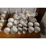 A quantity of Royal Doulton "Larchmont" pattern te